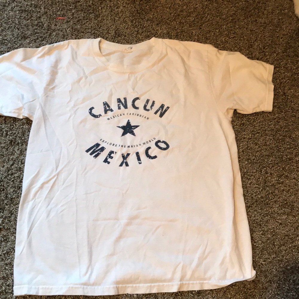 plain white tee!! comfy